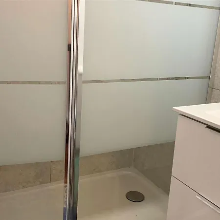 Climatise 4 Couchages, Parking Prive, Proche - - Fr-1-229c-74 Apartamento
